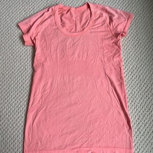 Lululemon pink tee swiftly short sleeve